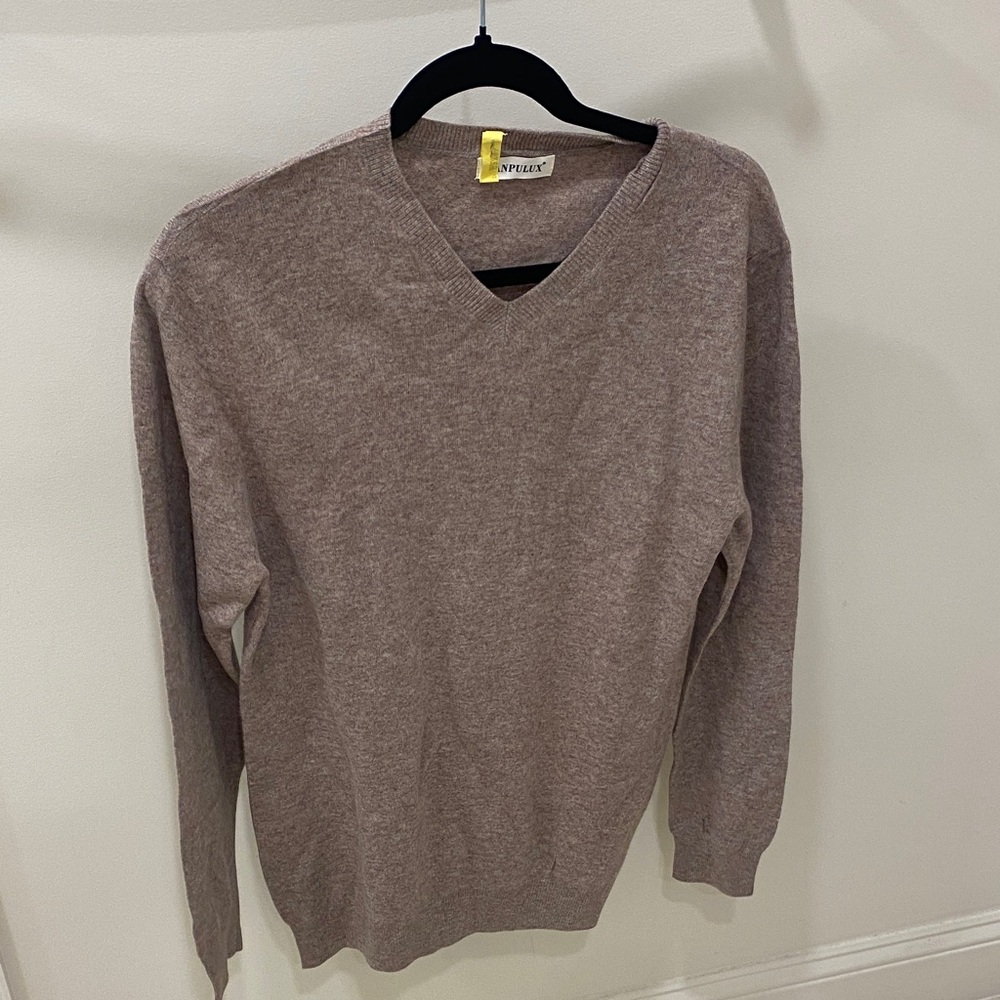 Men's Lanpulux Taupe Tan 100% Wool V-Neck Sweater Size Small Long Sleeve